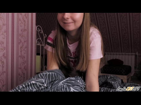 ❤️ බ්ලොන්ඩි ඇගේ බීඑෆ්එෆ් ගැඹුරින් උරා බොන අතර ඇගේ මුව තුළ කැක්කුම ලබා ගනී ❤️ Porno fb අපෙන්% si.porn-mz.ru% ❌️